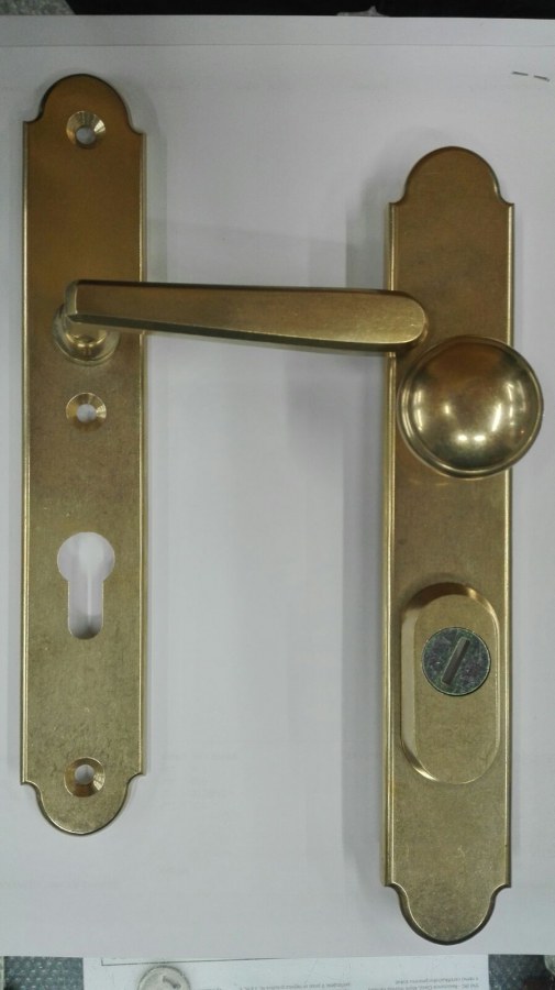 Bezpečnostní kování Individual K1 Klika knoflík rozteč 90mm - Dveře Dveřní kování, dveřní příslušenství Bezpečnostní kování Bezpečnostní kování Bernat