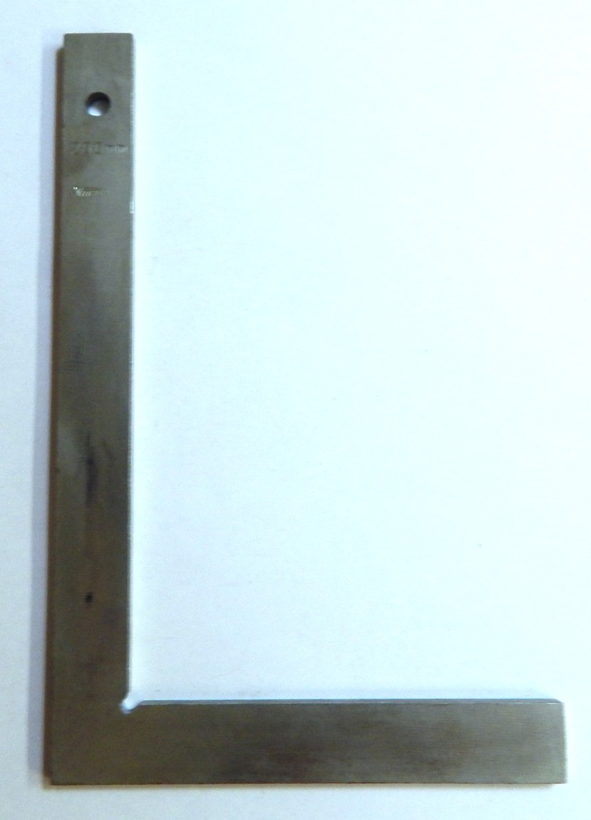 Úhelník plochý 200 VN106983 - Dílna - Outdoor Nářadí, ruční nářadí, elektrické pomůcky, ochranné pomůcky Měřící přístroje