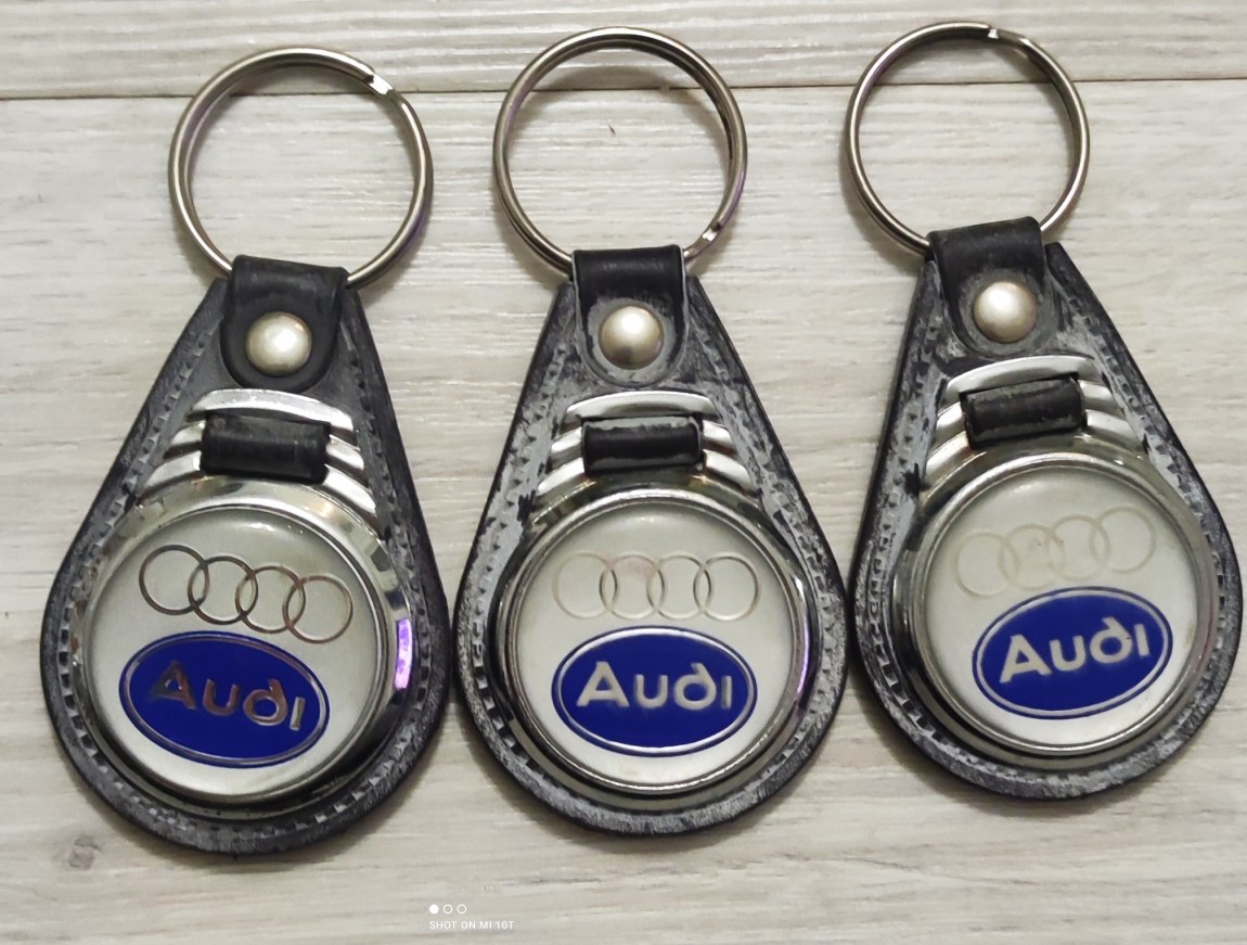 Přívěsek Audi - Železářství Klíče, příslušenství Příslušenství, přívesky, visačky Auto a moto přívěsky