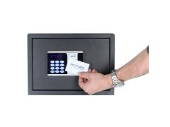 ._rottner-rfid-safe-1-gleichsperrend-T06214_hand-karte-real.jpg