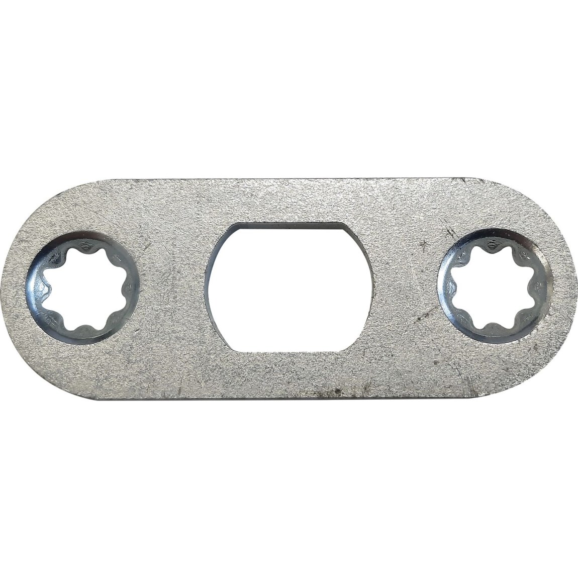 Tyč. protiplech BKS 52 x 20 x 3 mm kul., pozink. ocel Tyč. protiplech BKS 52 x 20 x 3 mm kul., pozink. ocel - Dveře a dveřní příslušenství Panikové systémy Panikové systémy BKS Panikové zámky do únikových dveří Příslušenství pro panikové zámky BKS