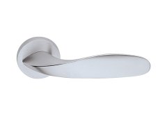 Dveřní rozetové kování LEAF P1520 WC/CH-SAT