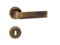 TI - CINTO - R 2732 70184