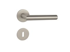 TI - FAVORIT - R 2002 5S 71369